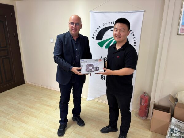 XCMG TÜRKİYE GENEL MÜDÜR YARDIMCISI SAYIN JİN LİTİNG ve EKİBİ OFİSİMİZİ ZİYARET ETTİLER.