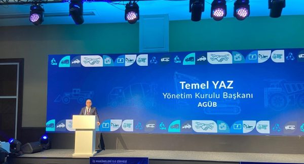 İŞ MAKİNELERİ 5.0 ZİRVESİ PROGRAMINDA YÖNETİM KURULU BAŞKANIMIZ SAYIN TEMEL YAZ AÇILIŞ KONUŞMASI YAPTI
